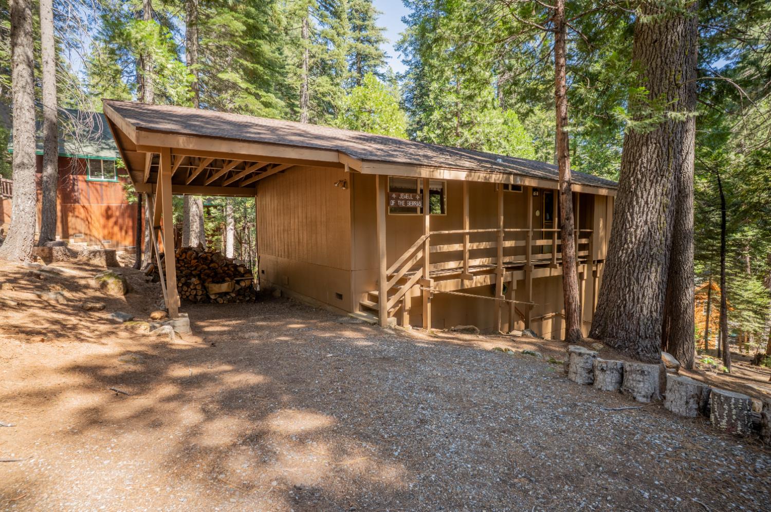 3046 Tahos Drive