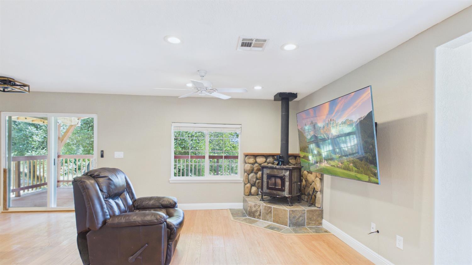 22499 Vilas Lane