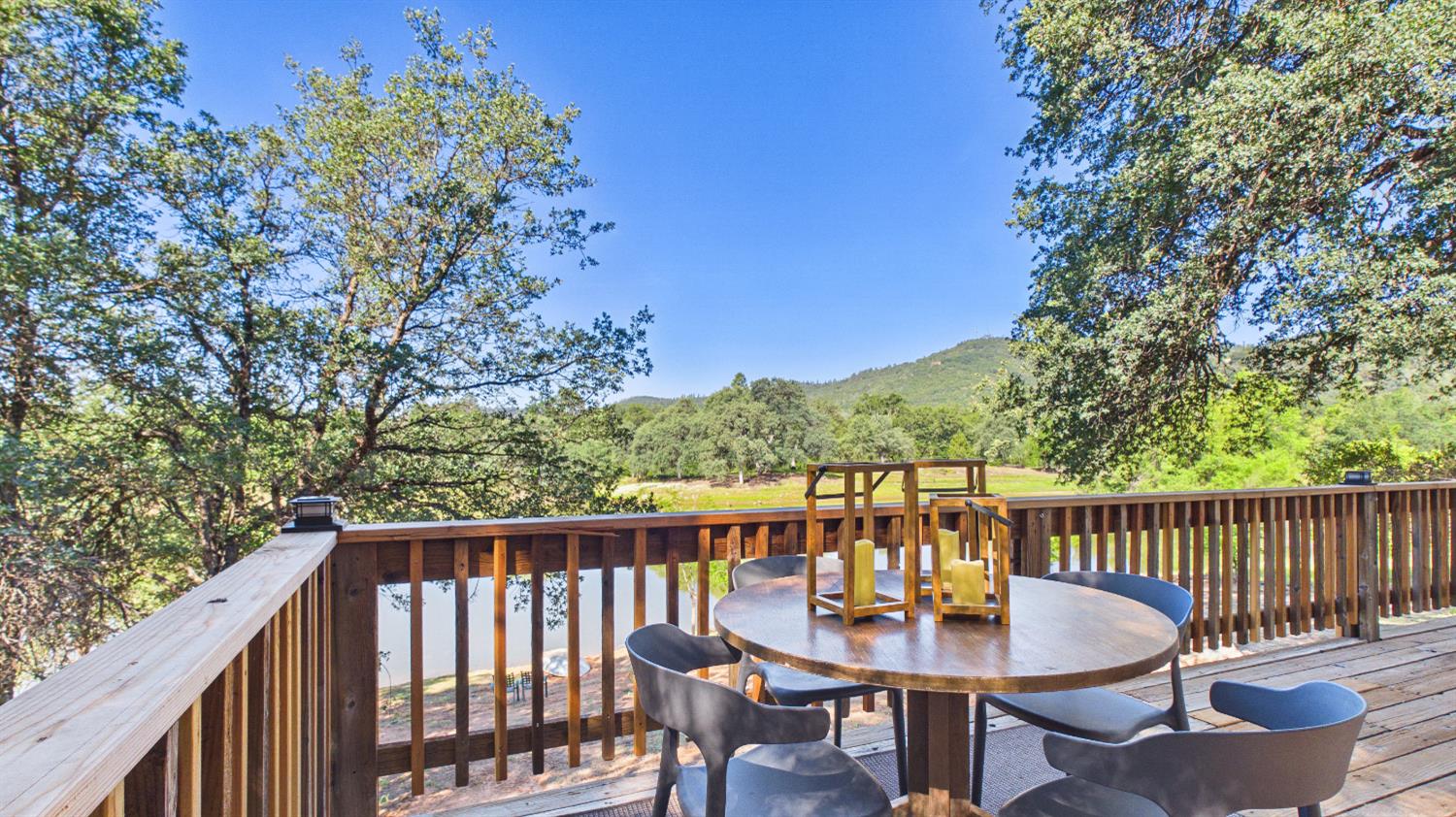 22499 Vilas Lane