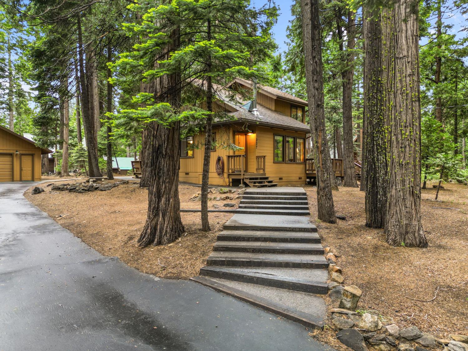337 Kenshaw Court