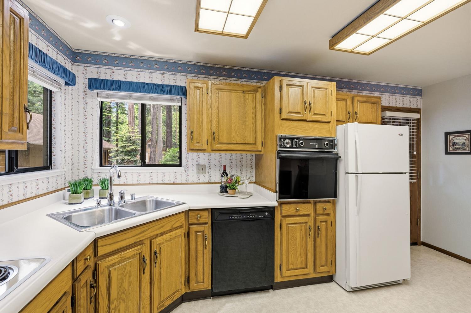337 Kenshaw Court