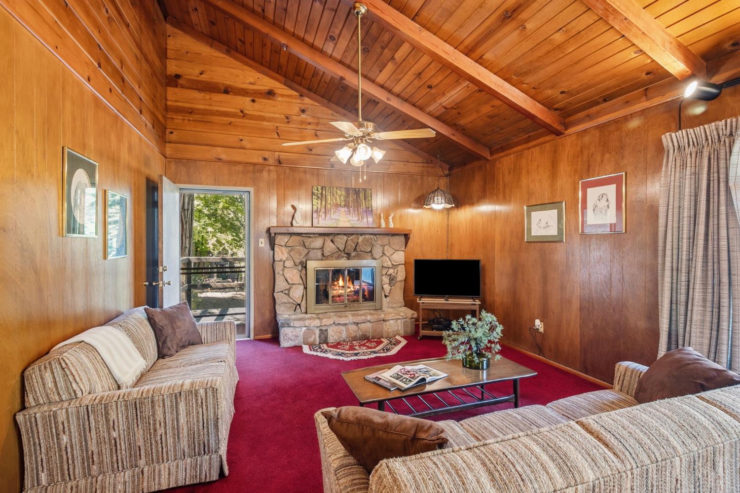 3370 Lakewood Drive
