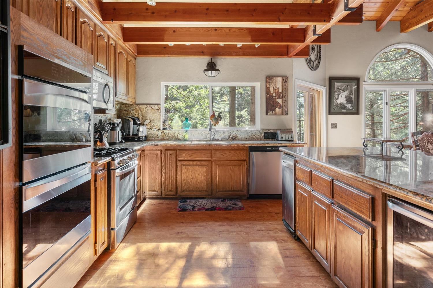 2434 Dardanelle Vista