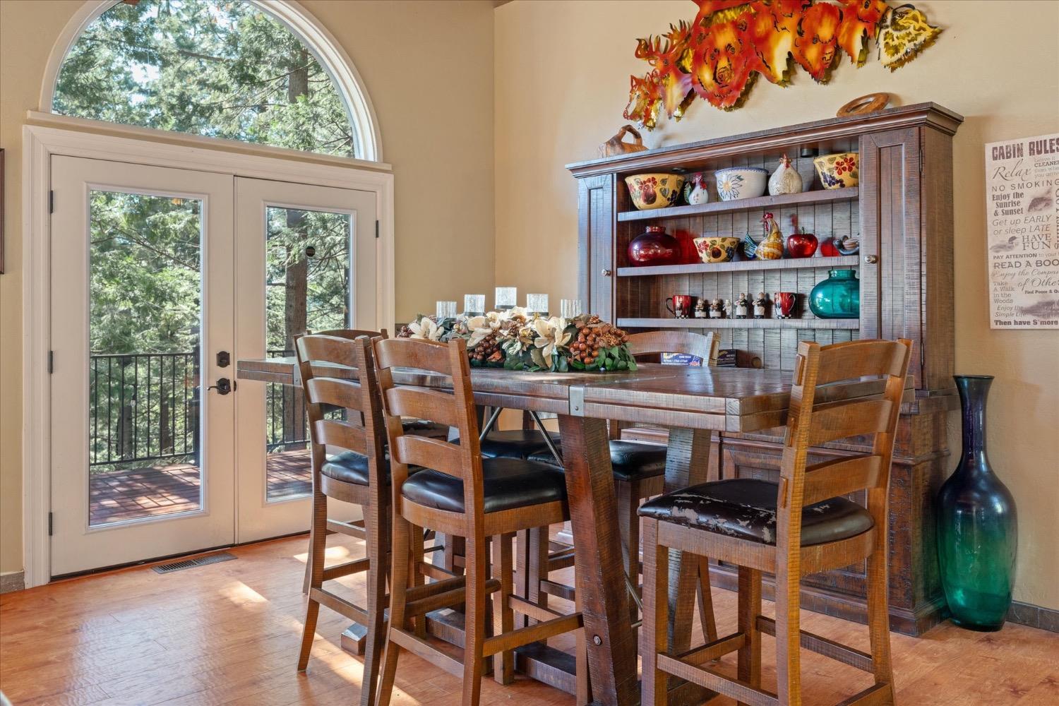 2434 Dardanelle Vista