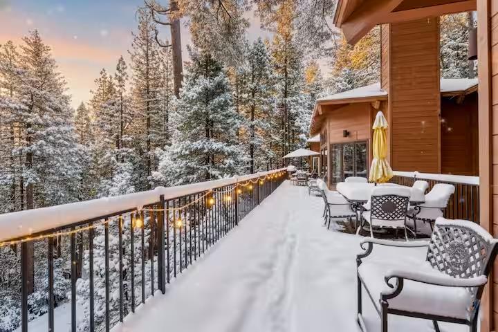 2434 Dardanelle Vista