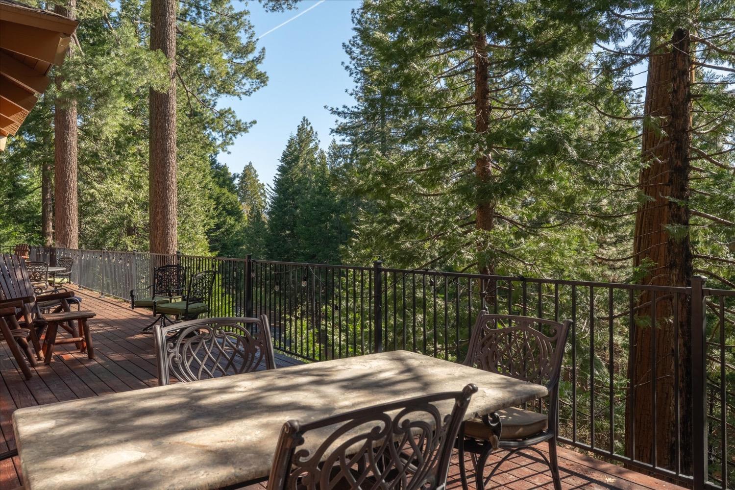 2434 Dardanelle Vista