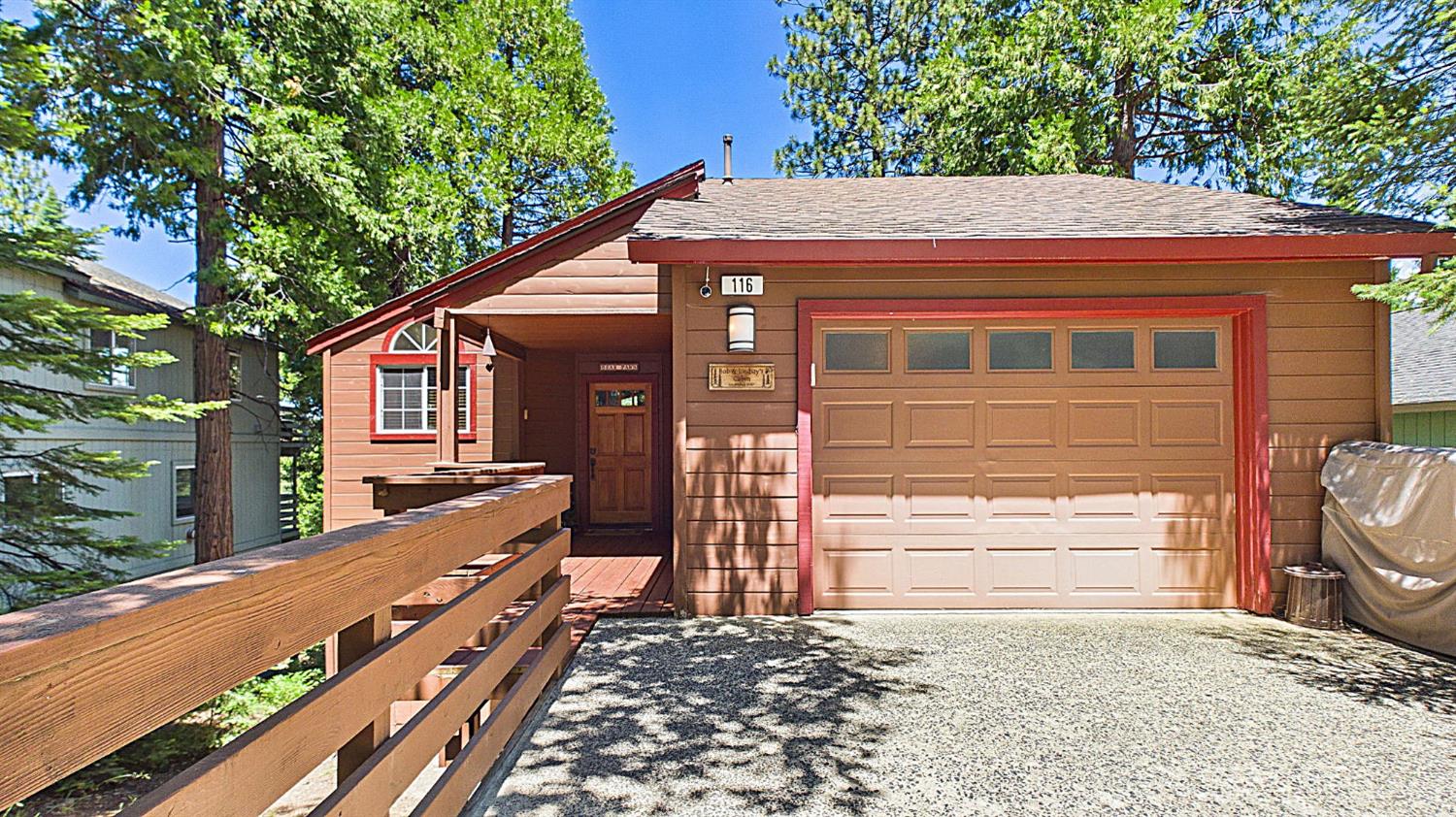 116 Splash Dam Way