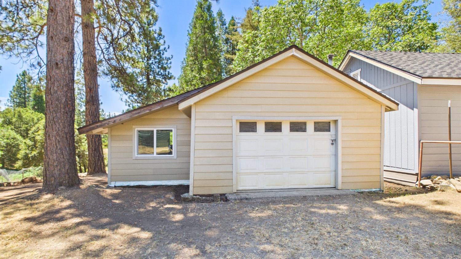 735 Ridge Road