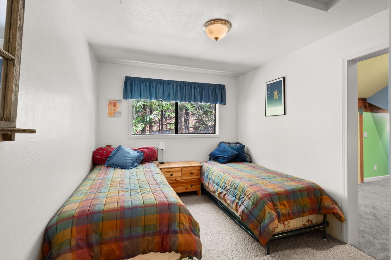1518 Topanga Lane
