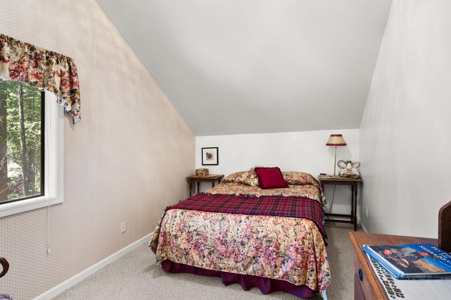 1518 Topanga Lane