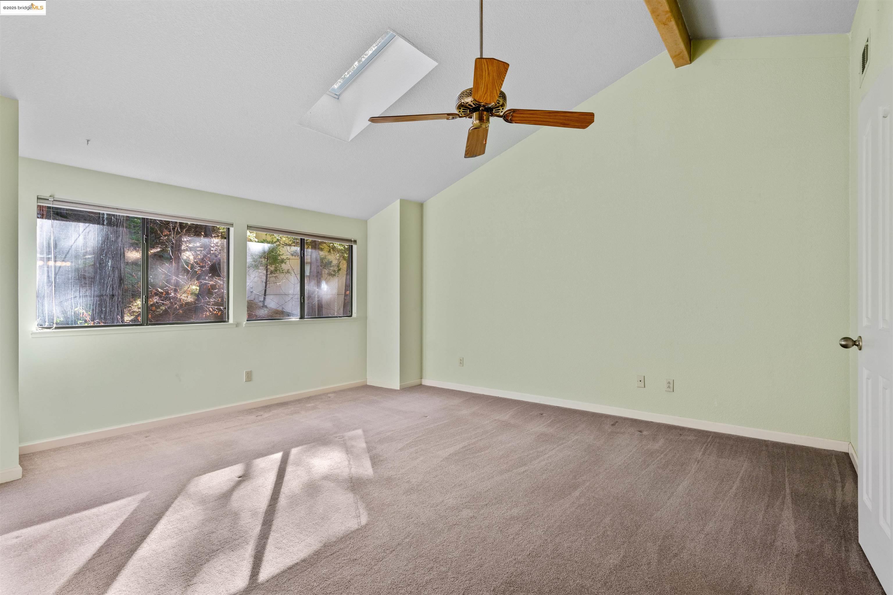 208 Snowberry