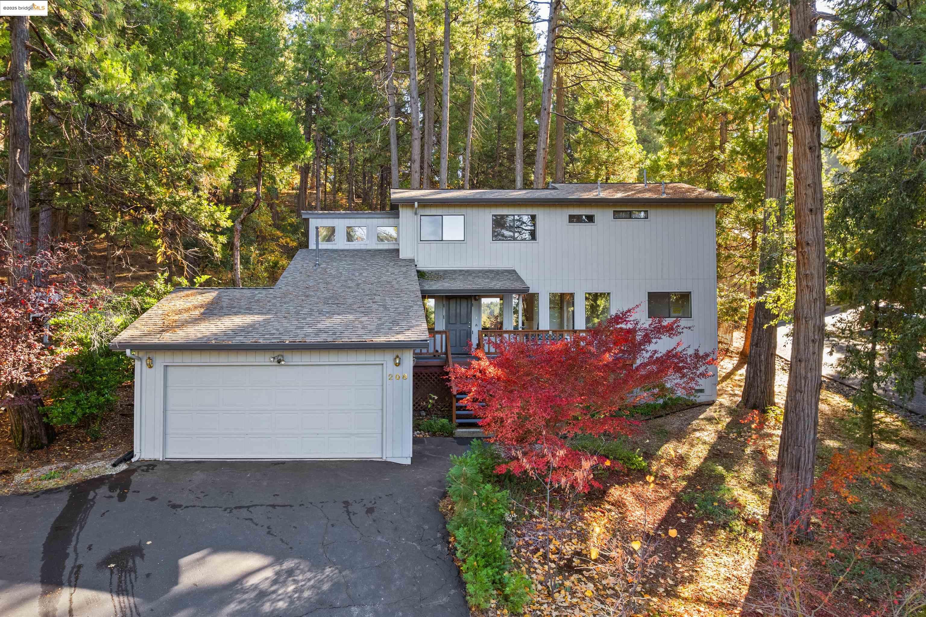208 Snowberry