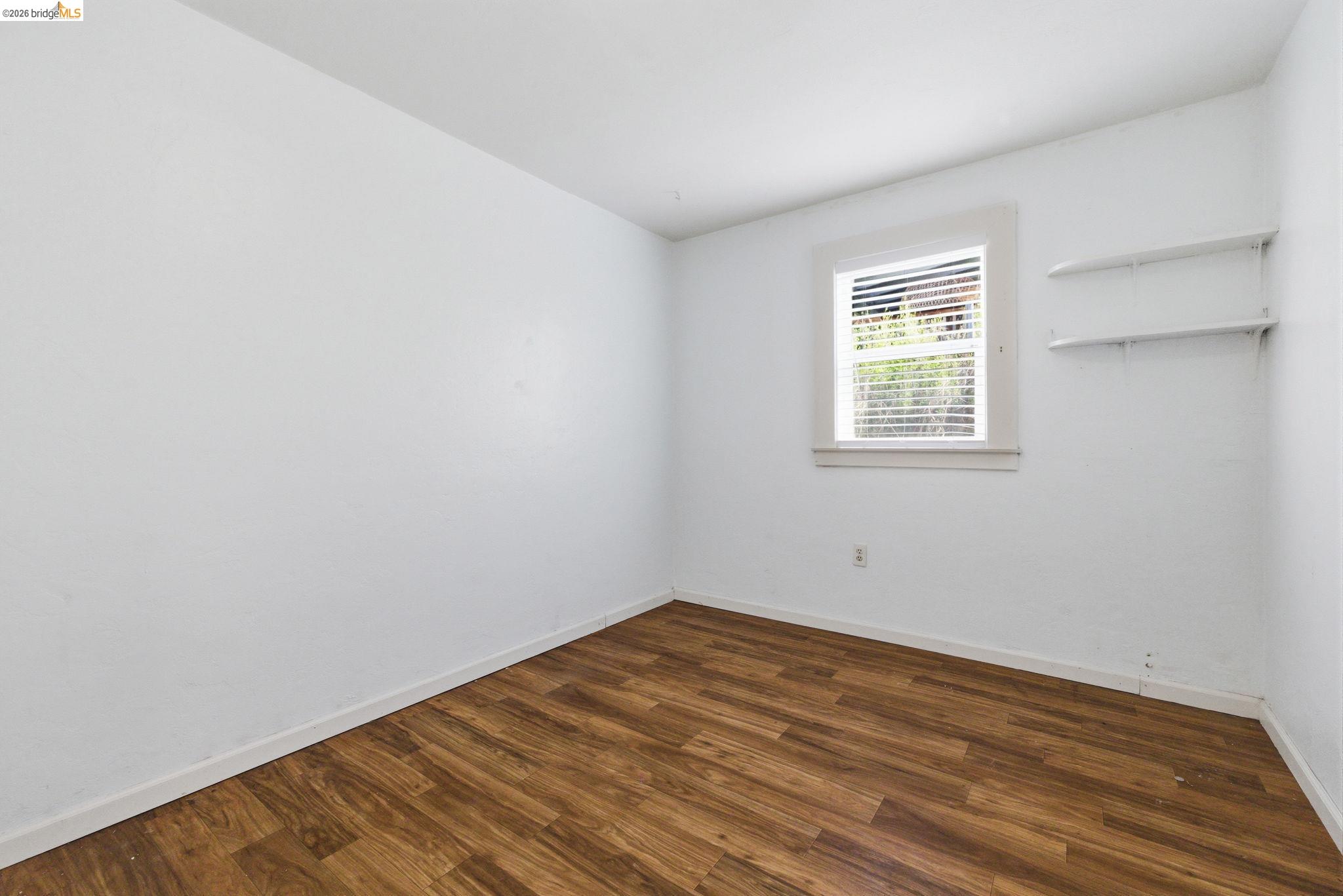 268 N California