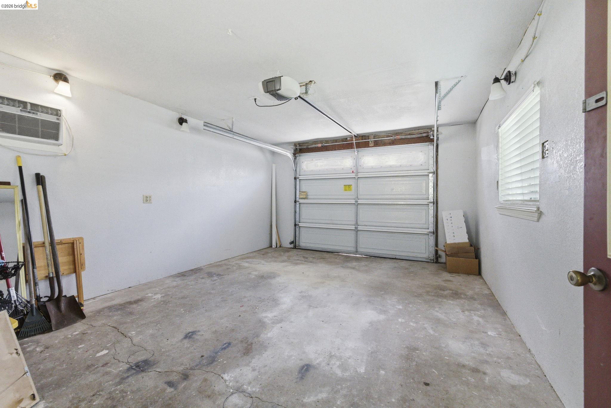 268 N California