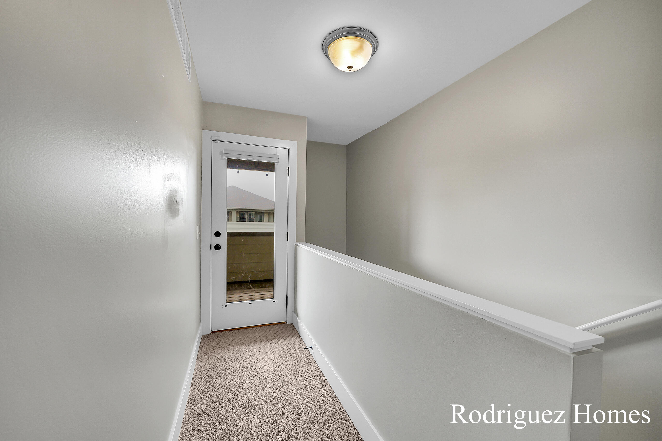 2082 Celadon Drive NE