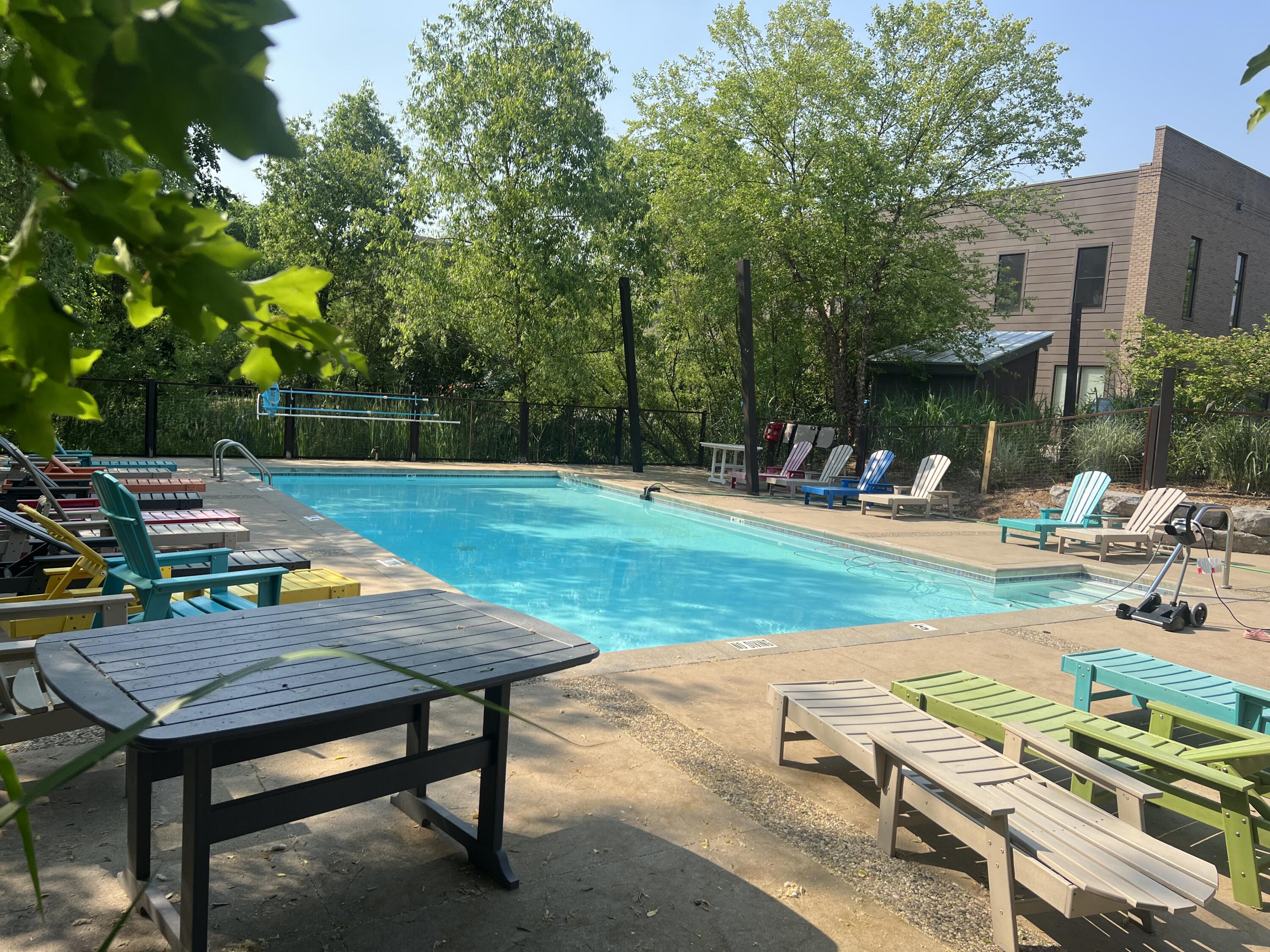 2082 Celadon Drive NE