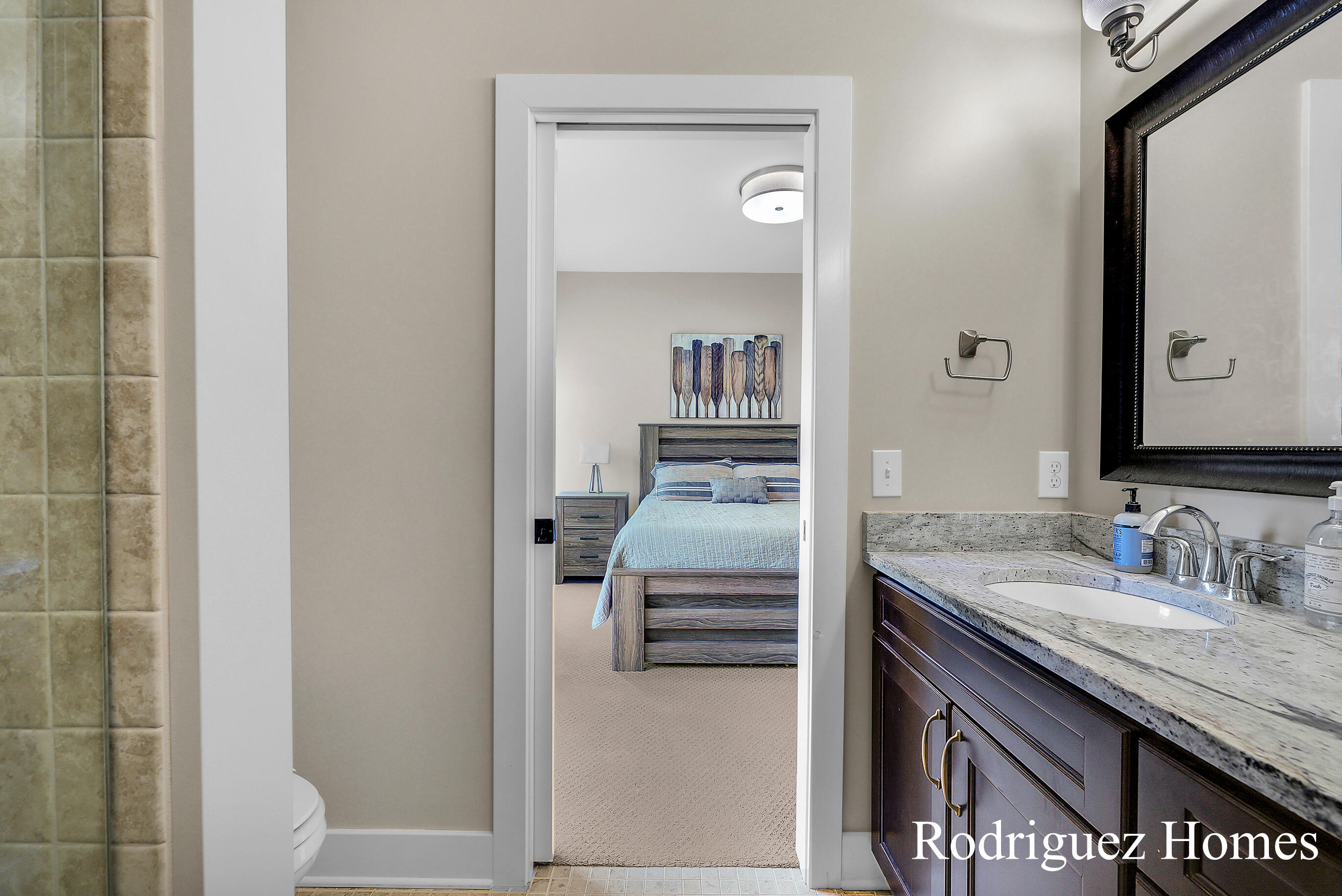 2082 Celadon Drive NE