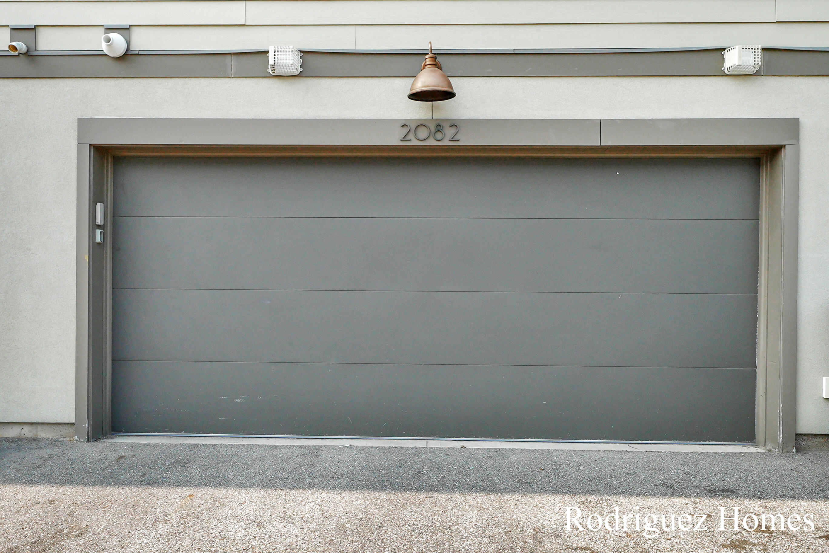 2082 Celadon Drive NE