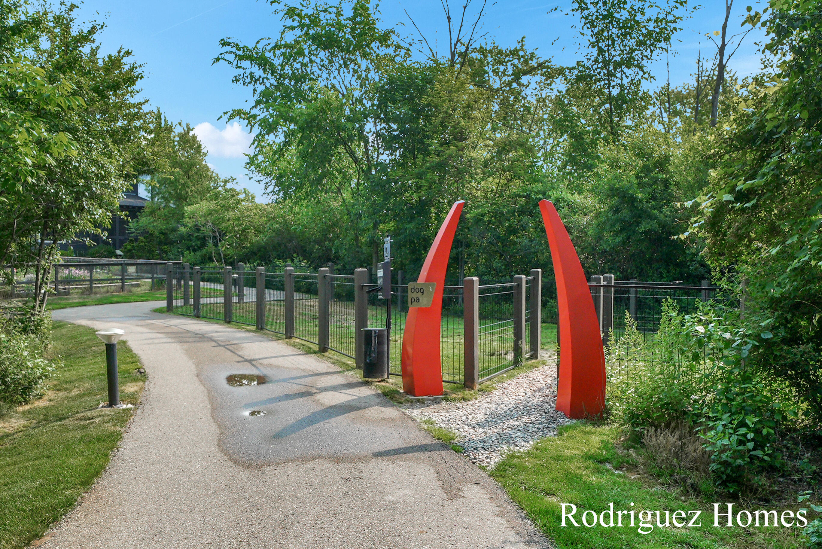 2082 Celadon Drive NE