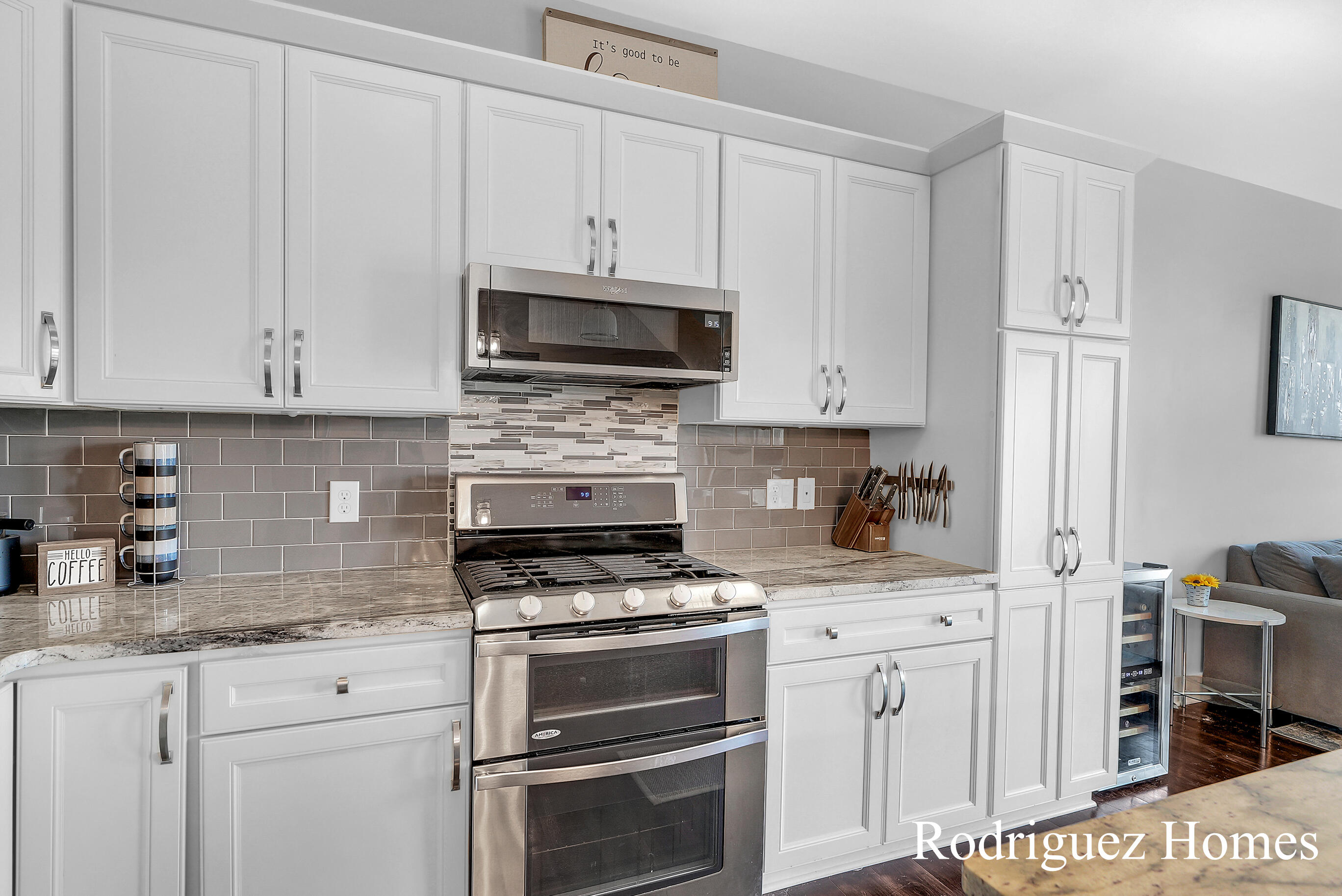 2082 Celadon Drive NE