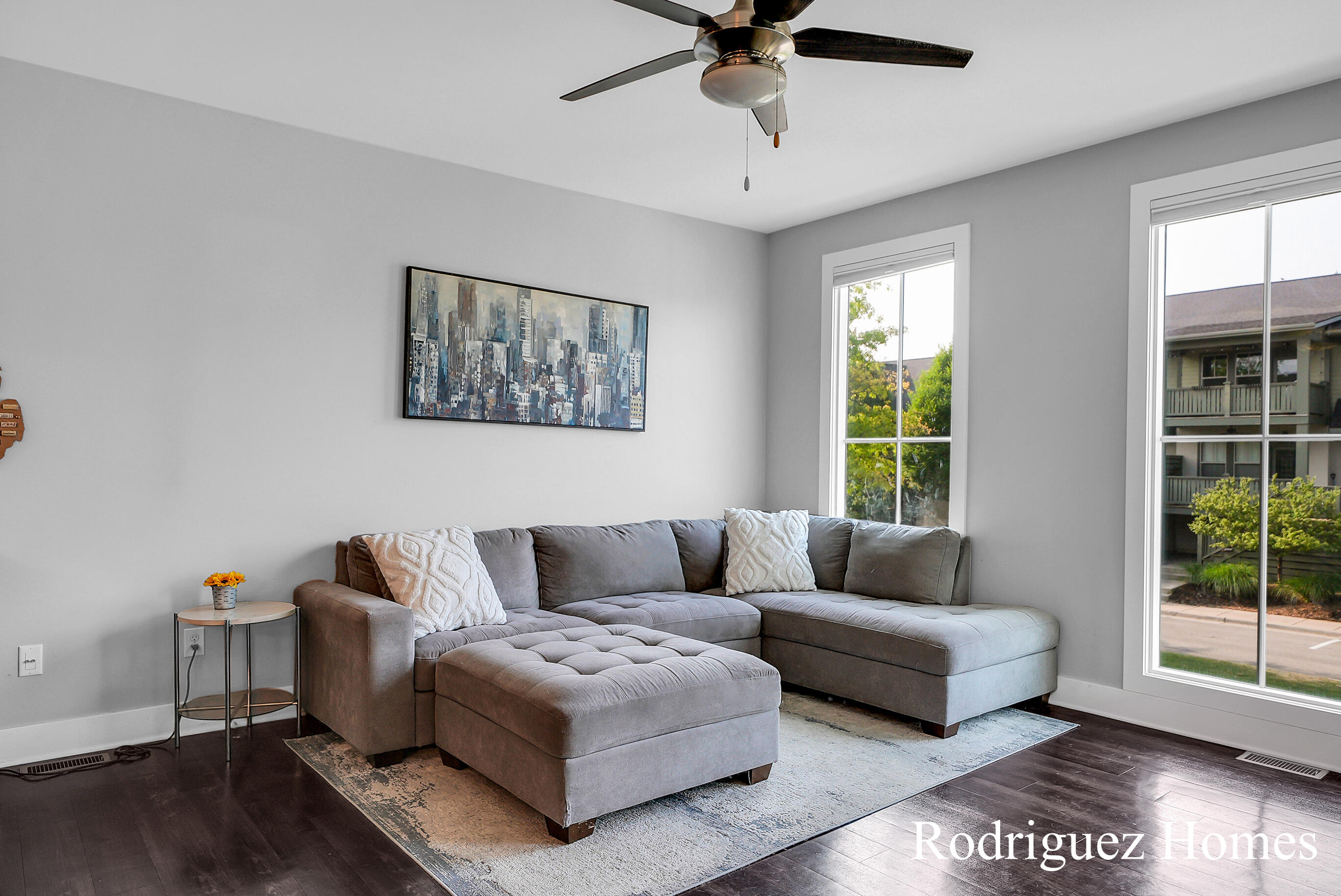 2082 Celadon Drive NE