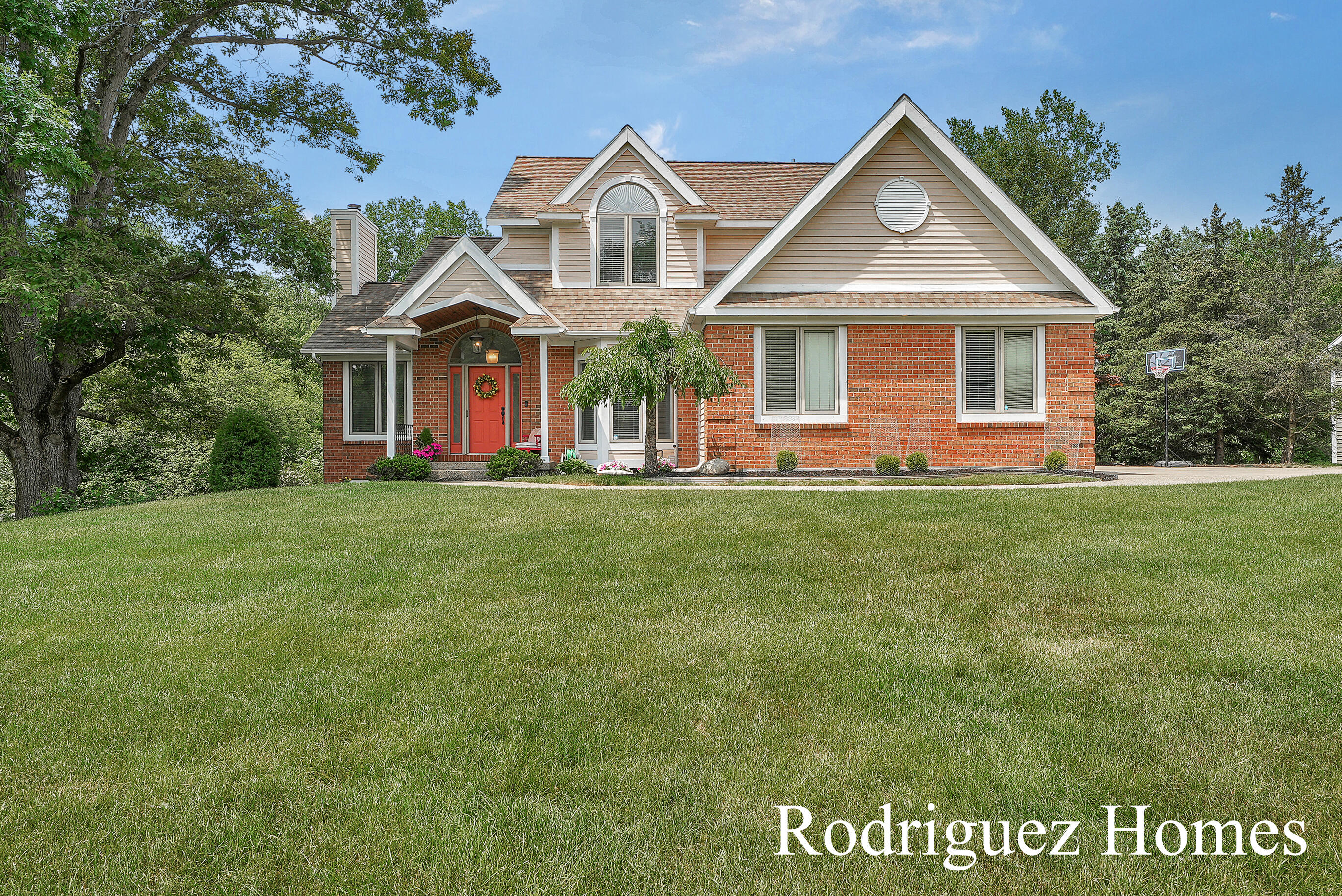 815 Bradford Hollow Drive NE