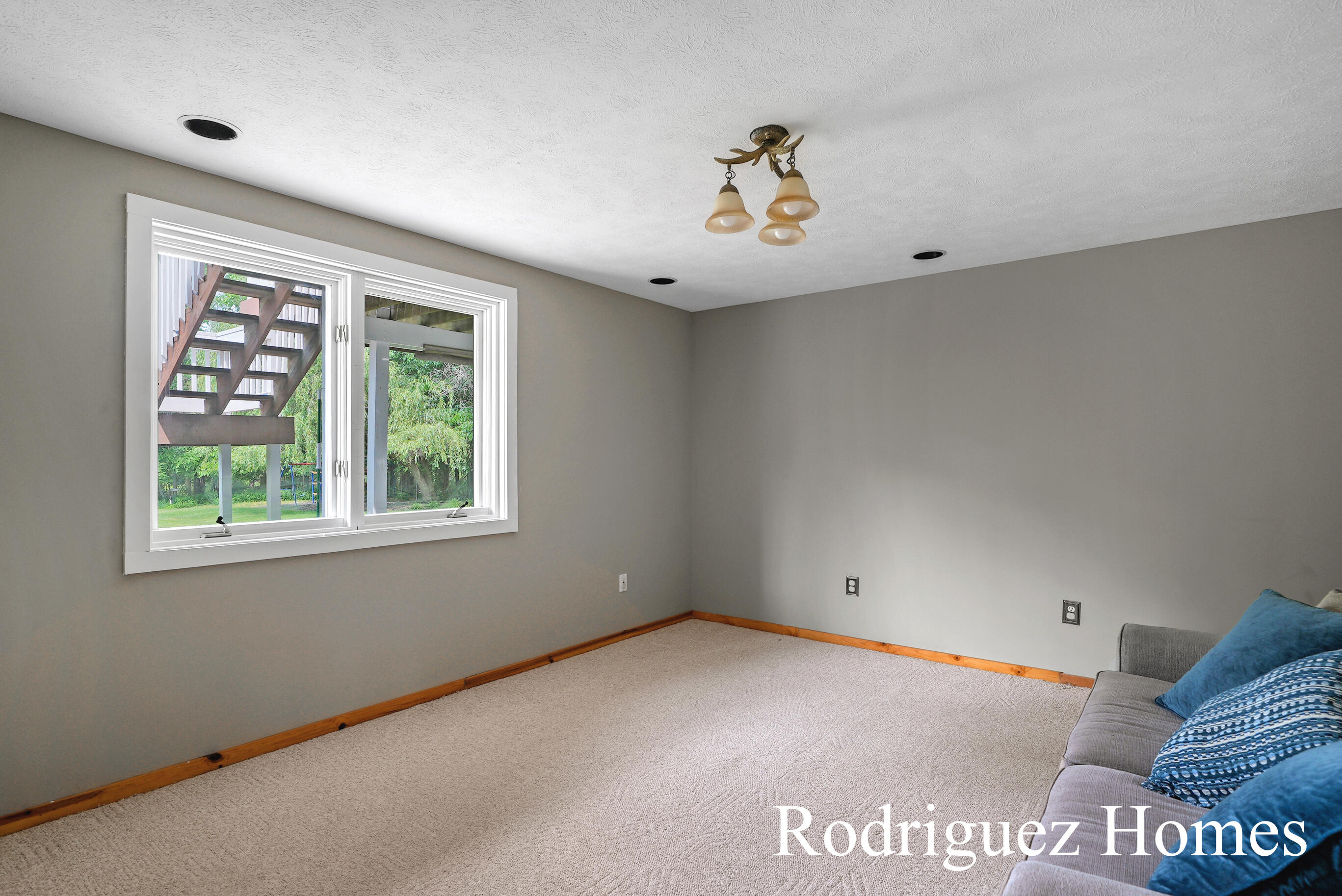 815 Bradford Hollow Drive NE