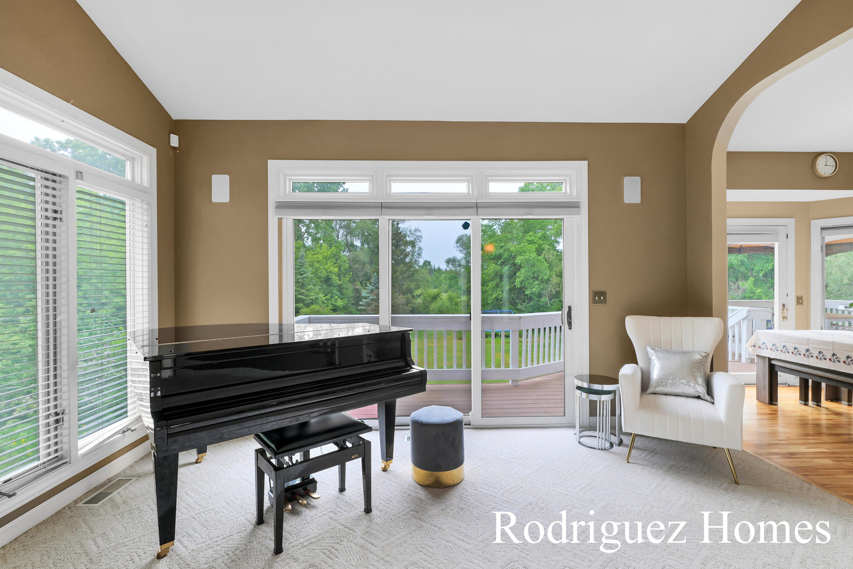 815 Bradford Hollow Drive NE