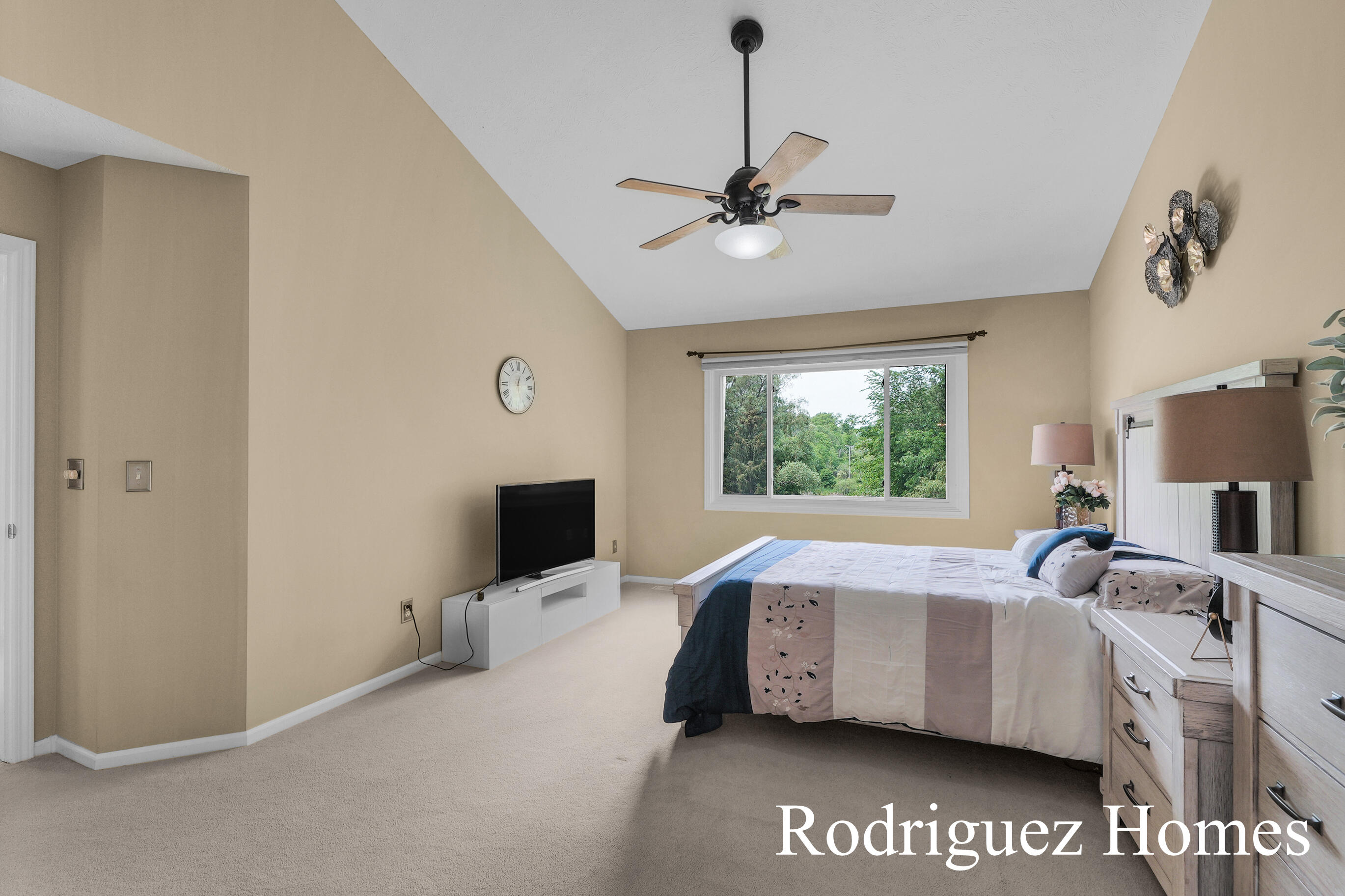 815 Bradford Hollow Drive NE