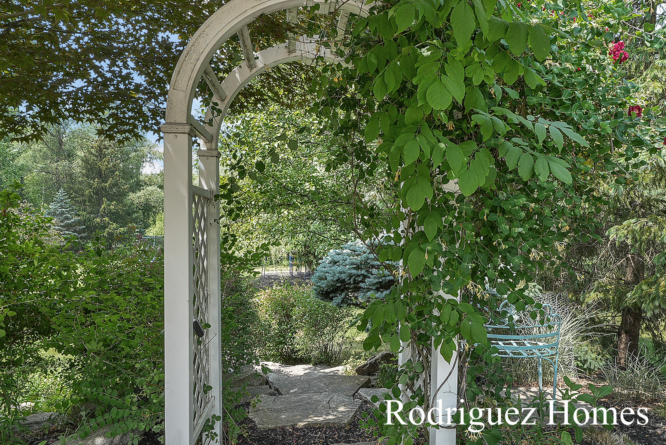 815 Bradford Hollow Drive NE