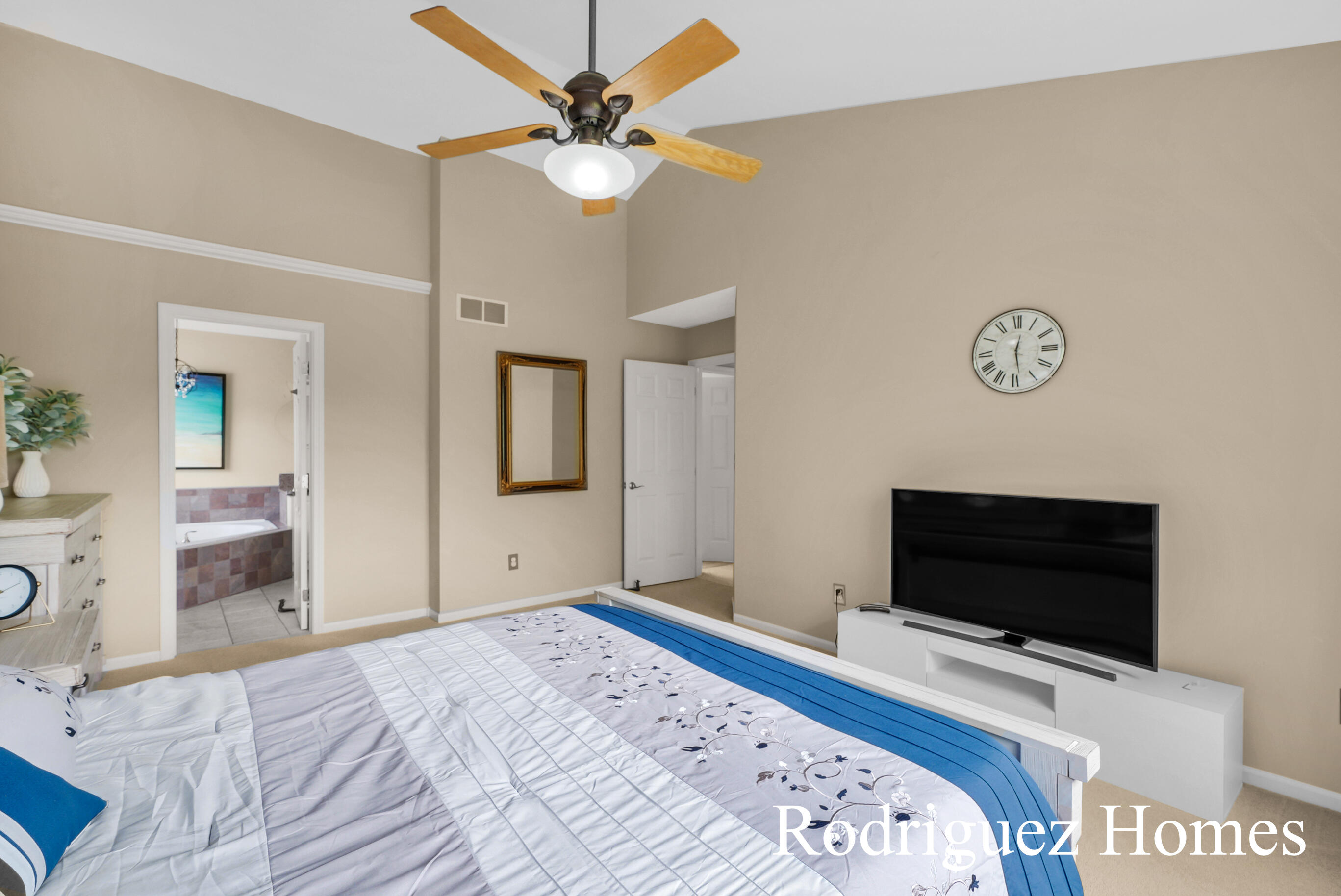 815 Bradford Hollow Drive NE