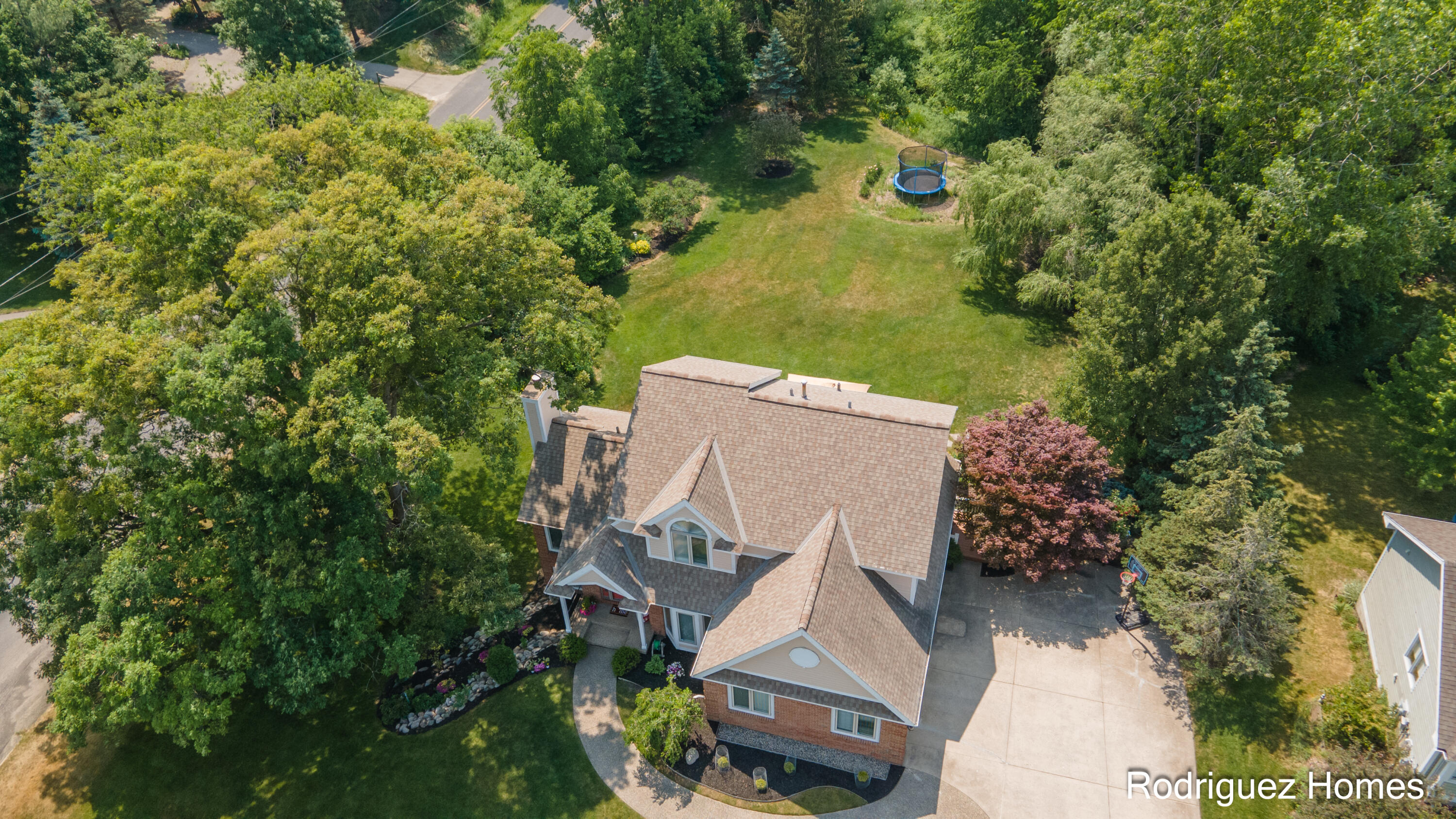 815 Bradford Hollow Drive NE