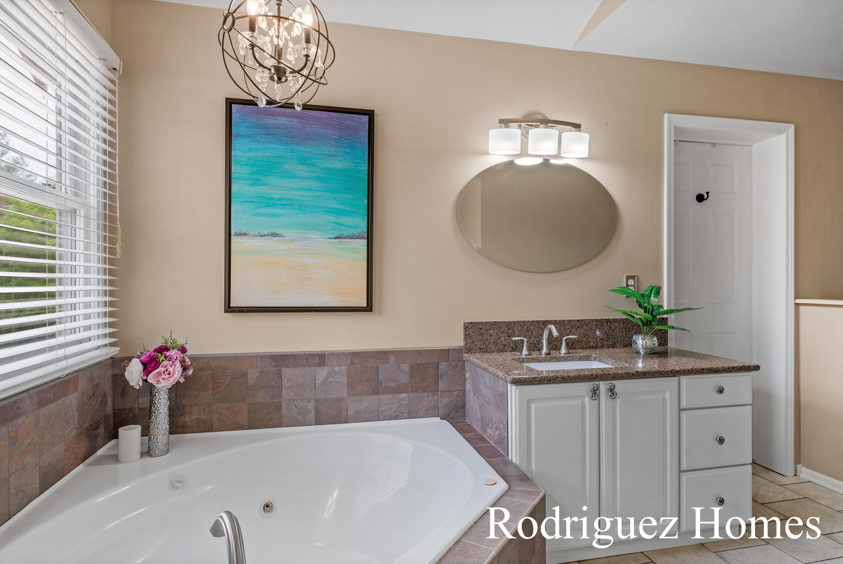 815 Bradford Hollow Drive NE