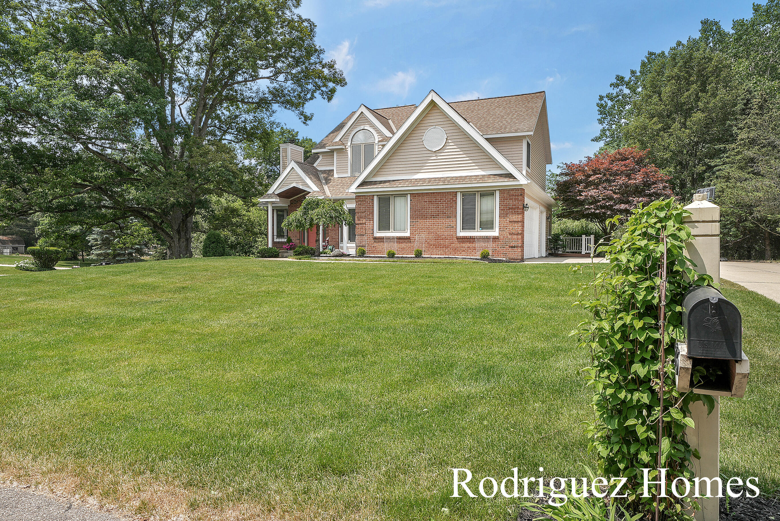 815 Bradford Hollow Drive NE