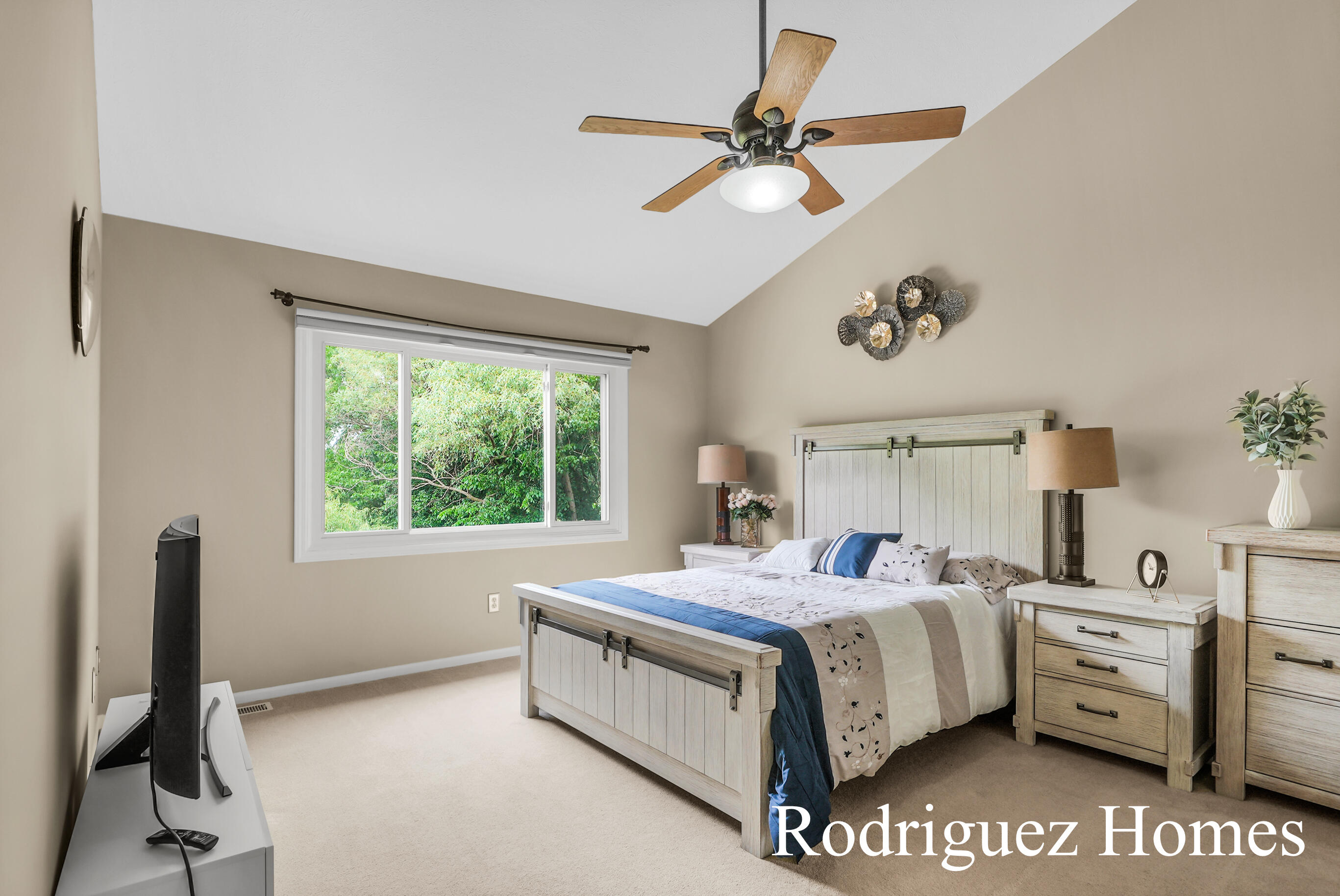 815 Bradford Hollow Drive NE