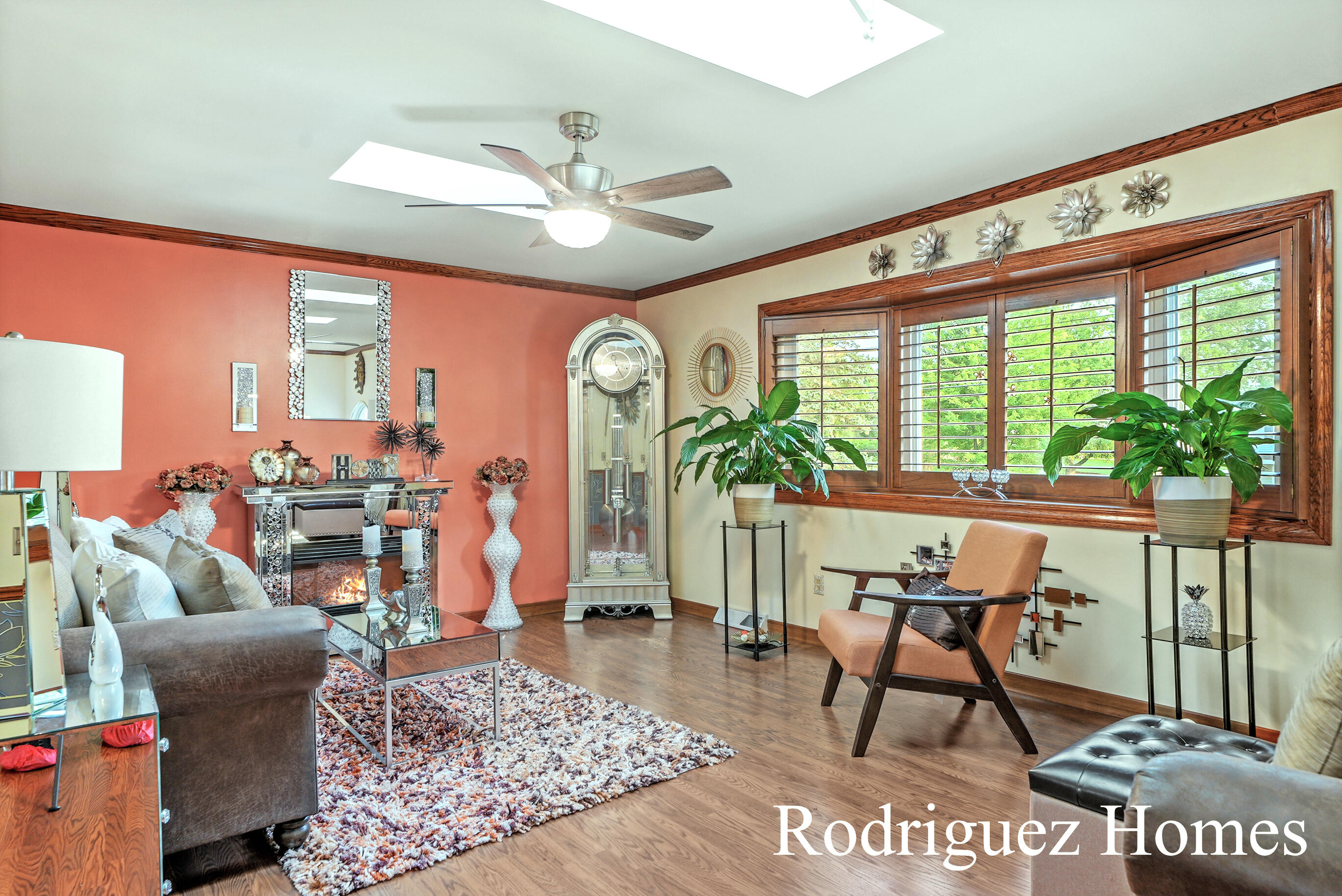 942 Bellewood Drive SE