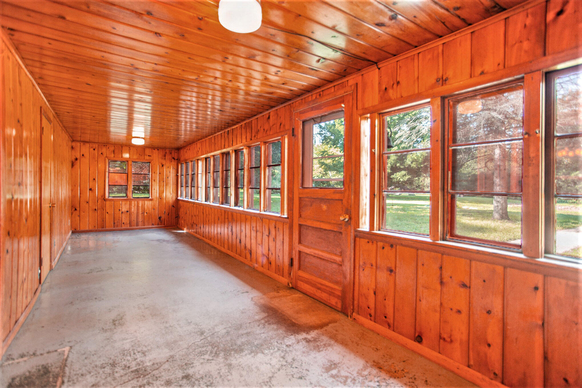 2716 13 Mile Road NE