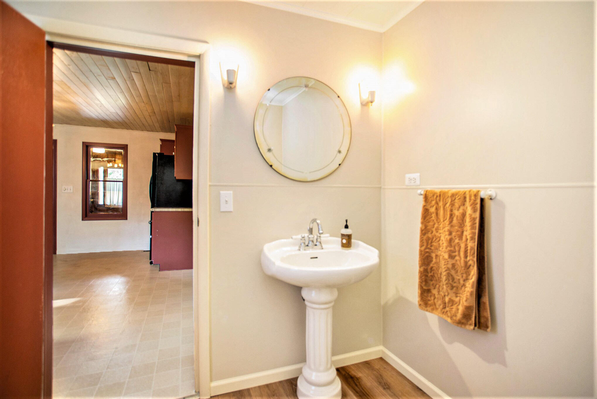 2716 13 Mile Road NE