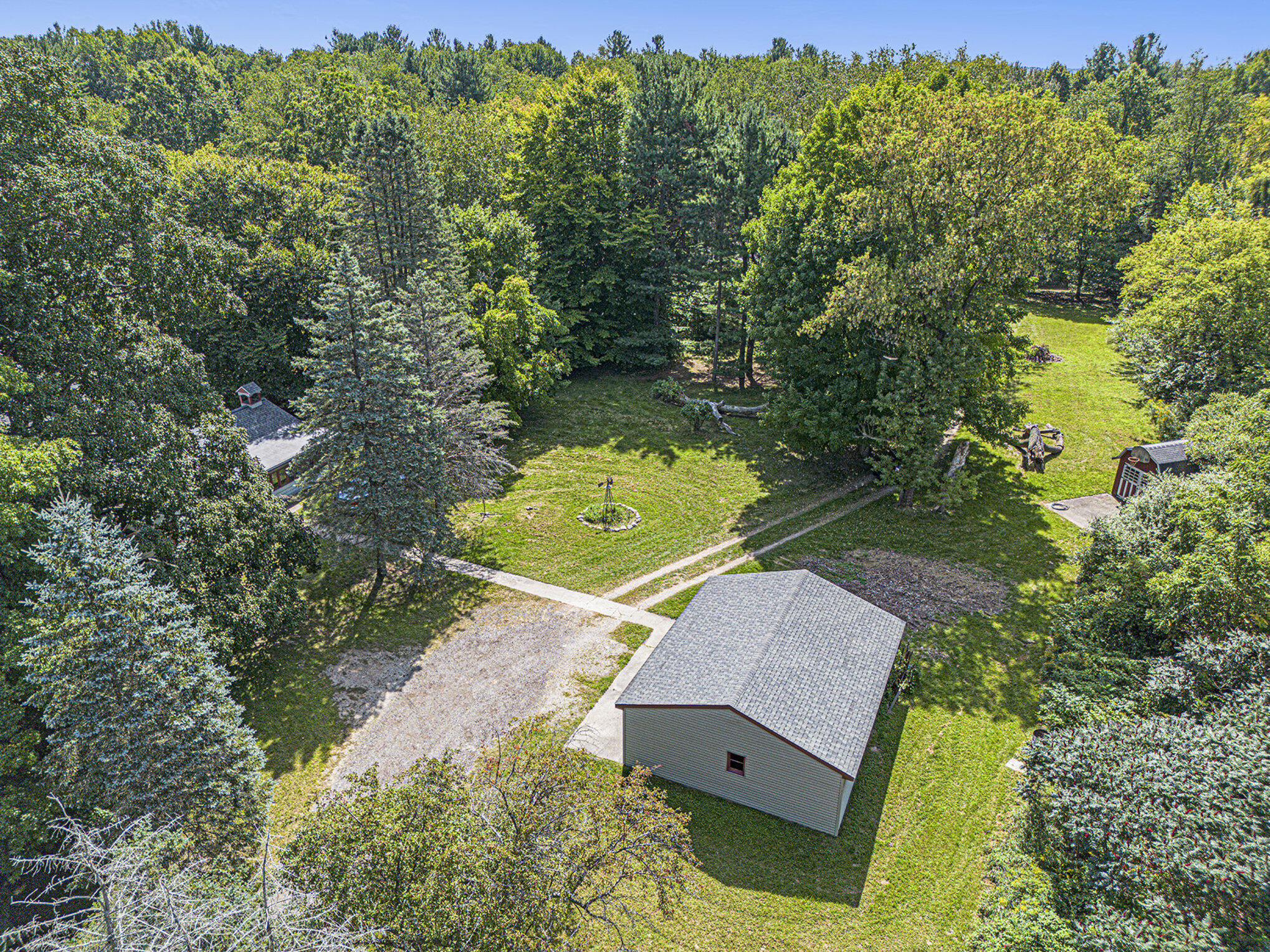 2716 13 Mile Road NE