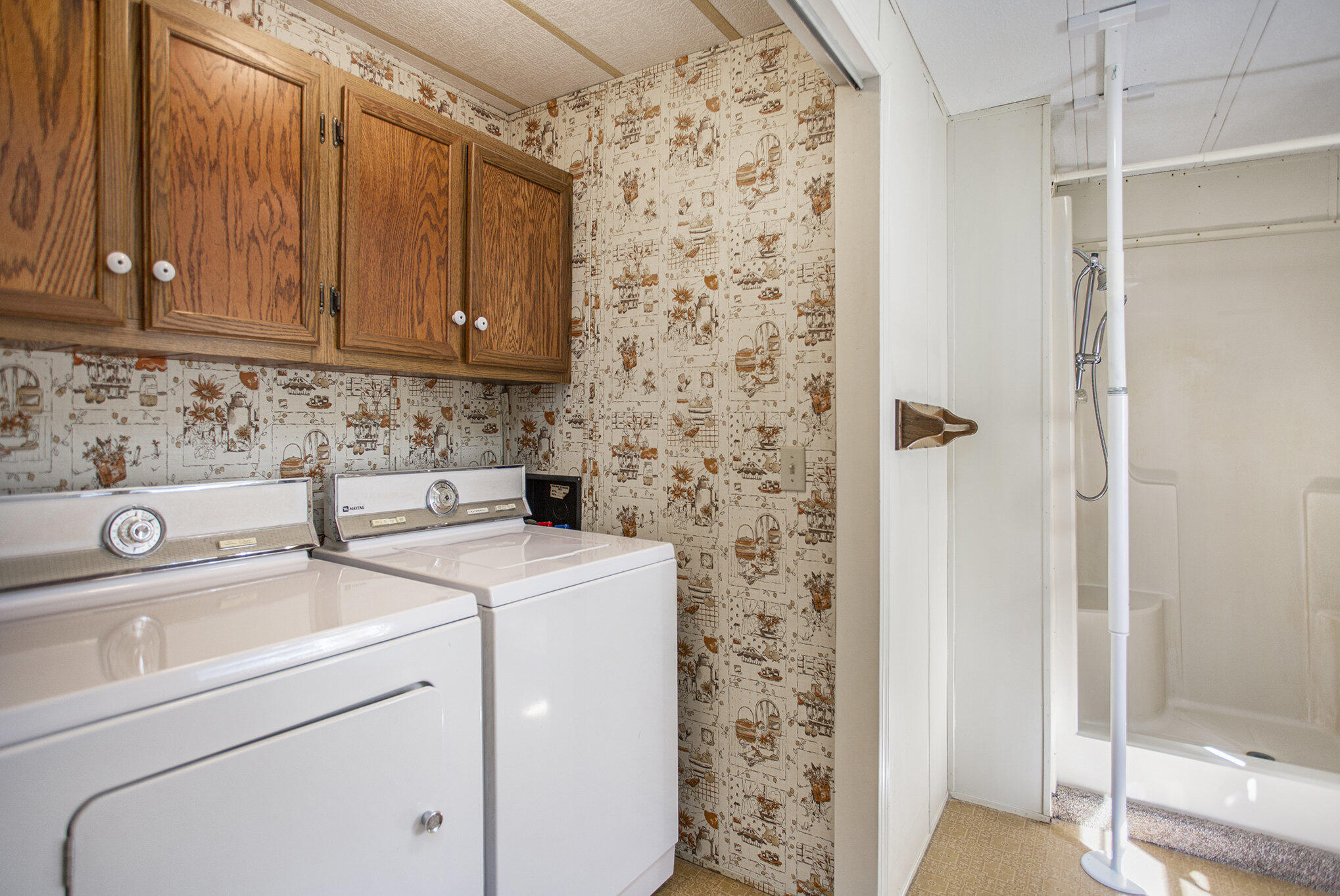 2716 13 Mile Road NE