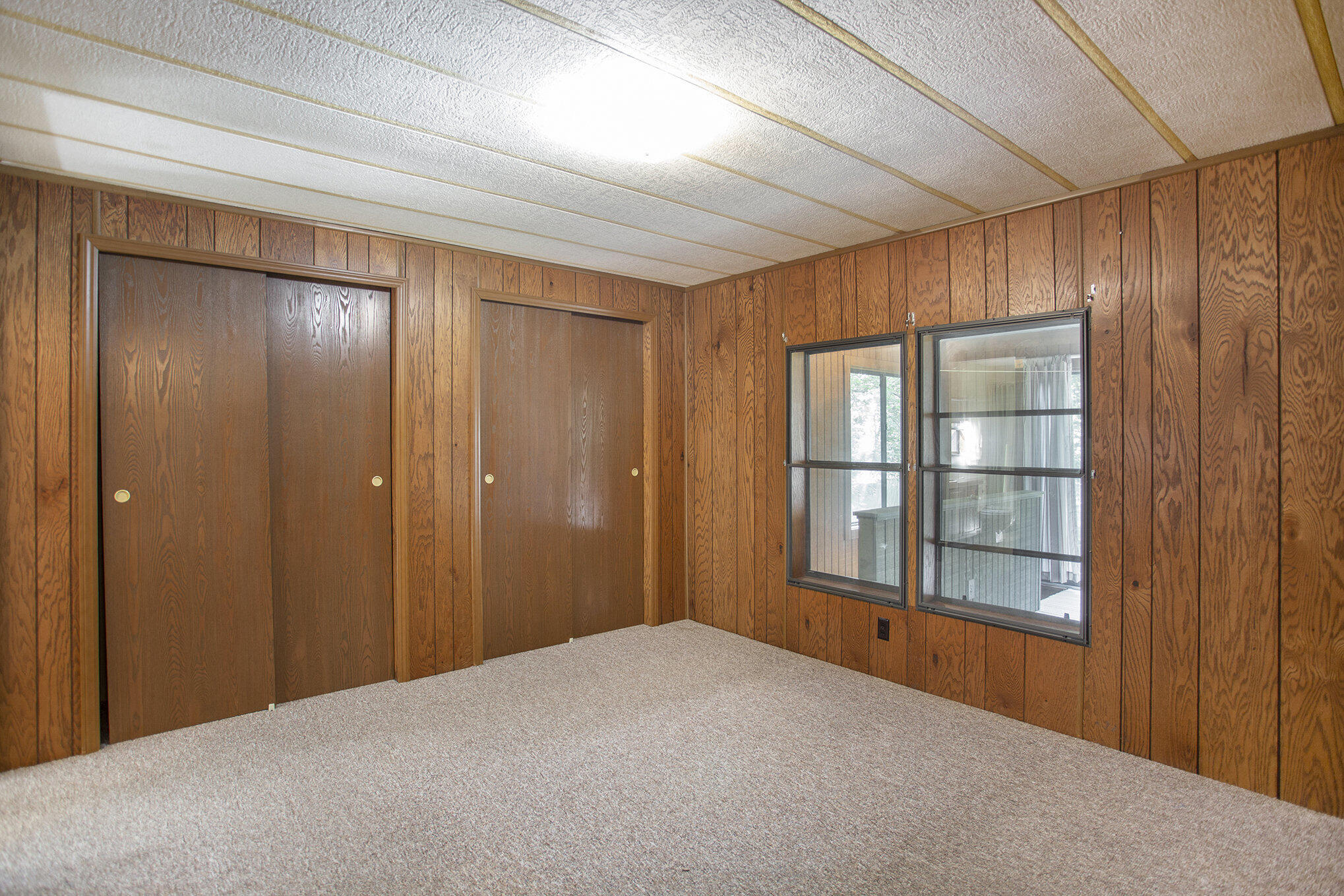 2716 13 Mile Road NE