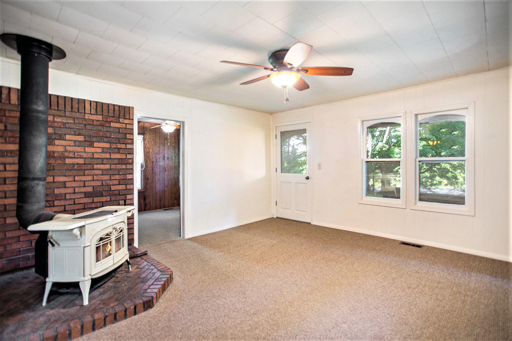 2716 13 Mile Road NE