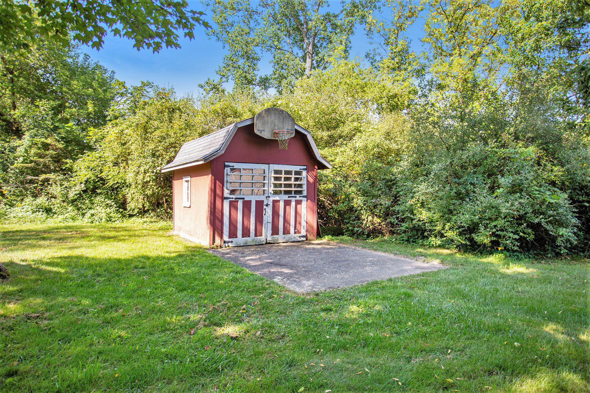 2716 13 Mile Road NE