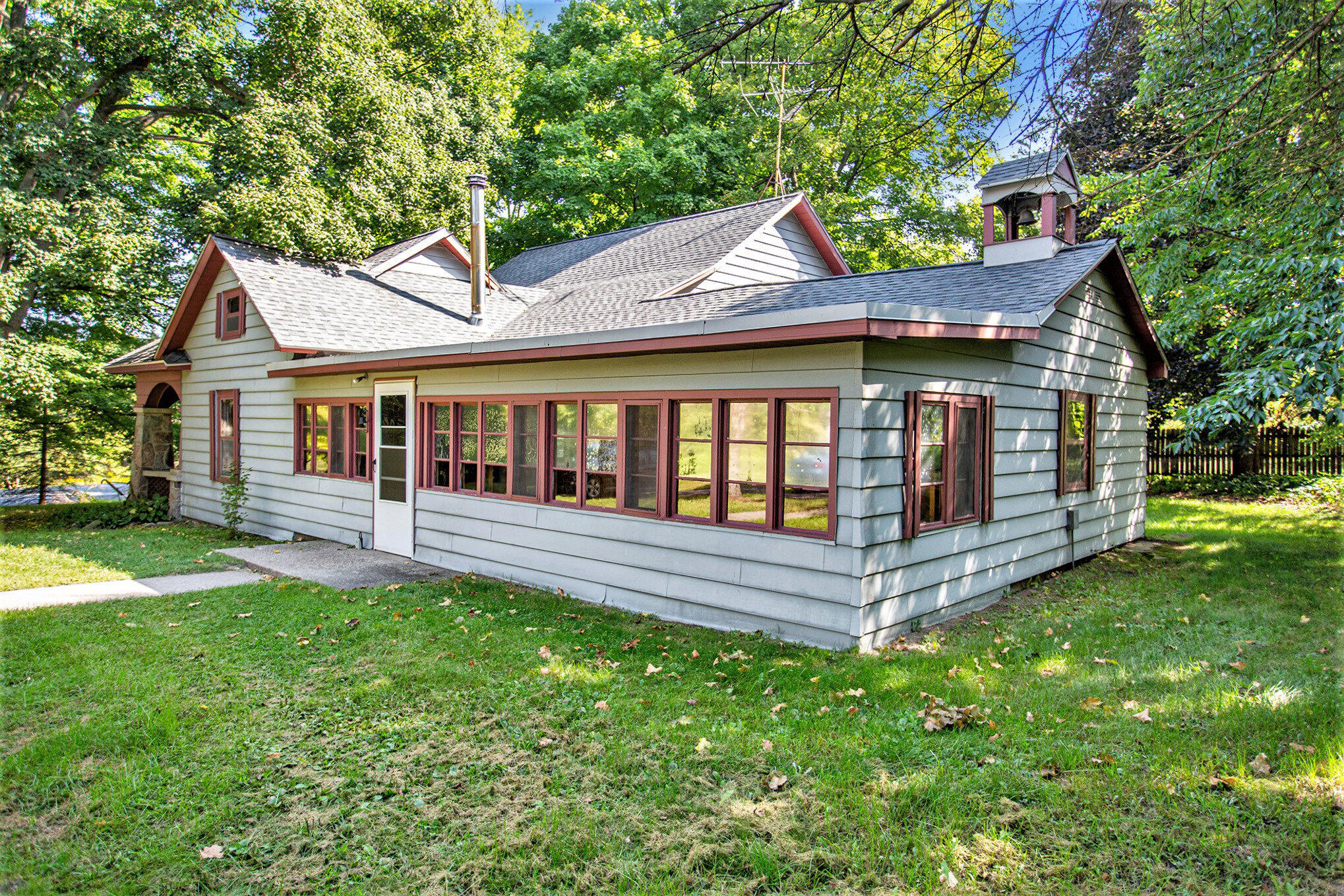 2716 13 Mile Road NE