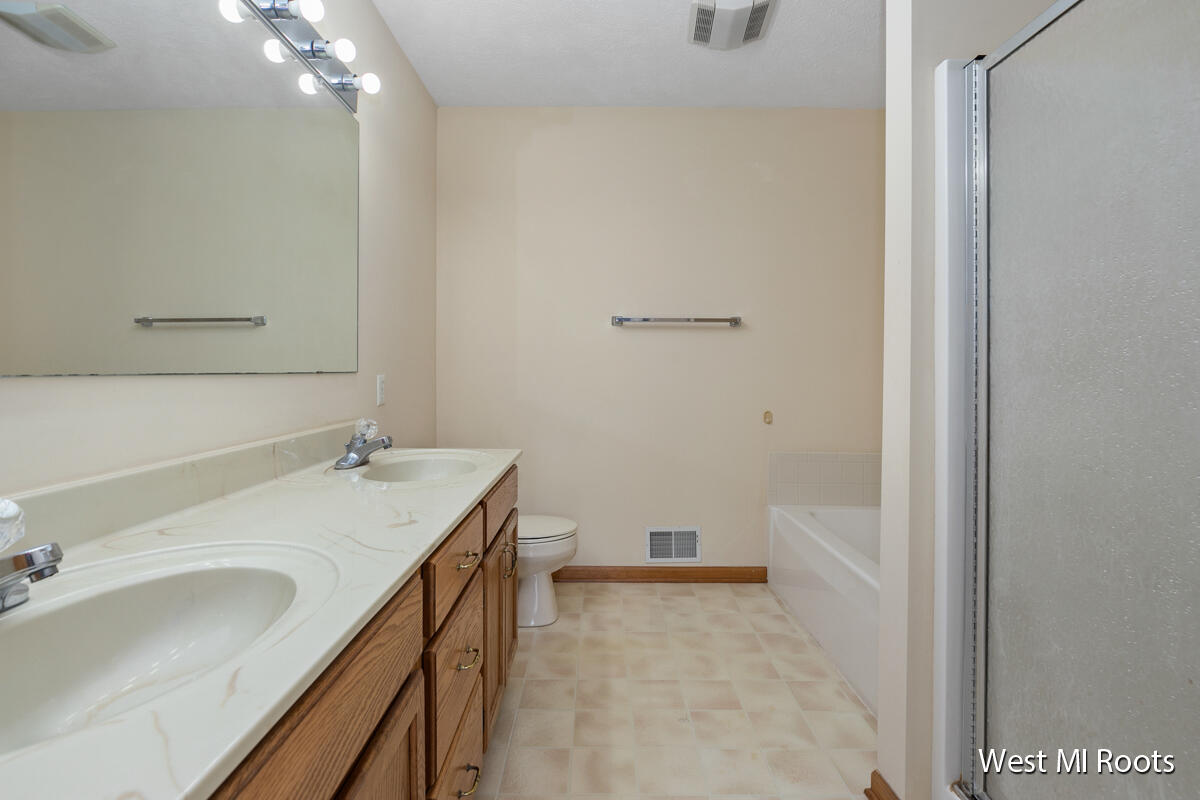 2995 Windcrest Way NE