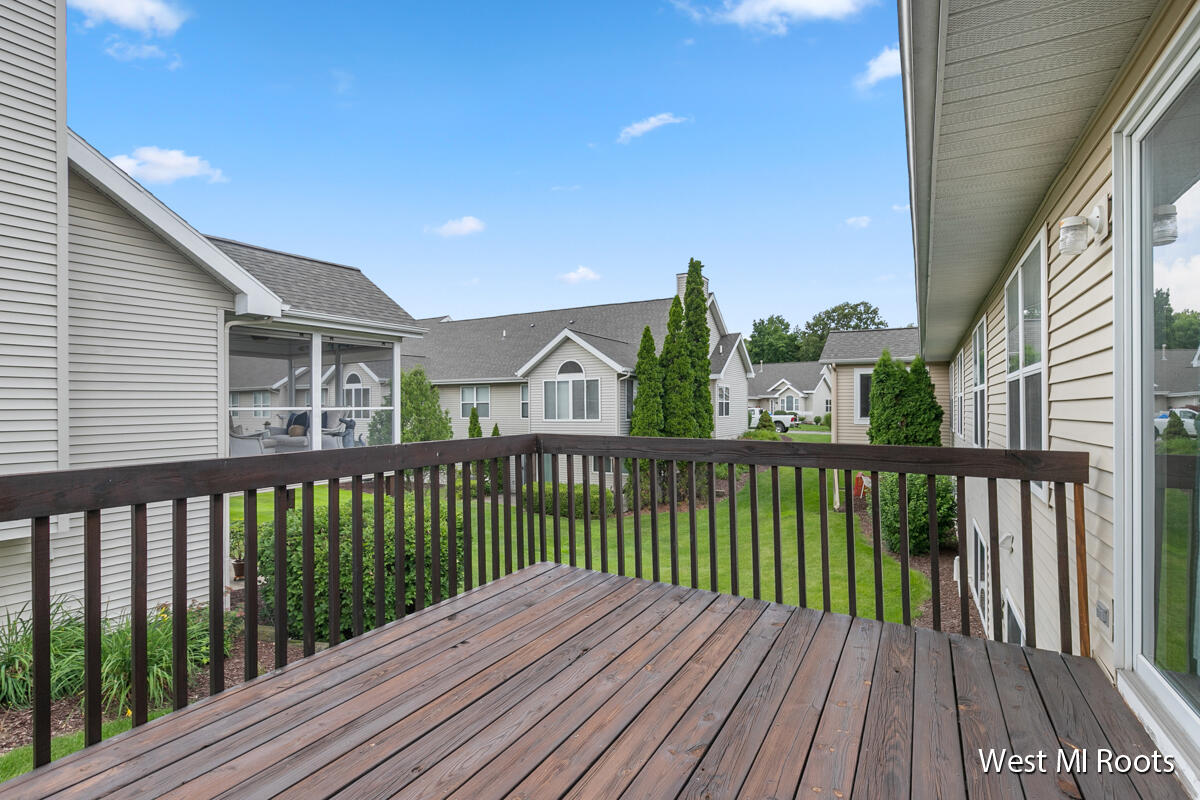 2995 Windcrest Way NE