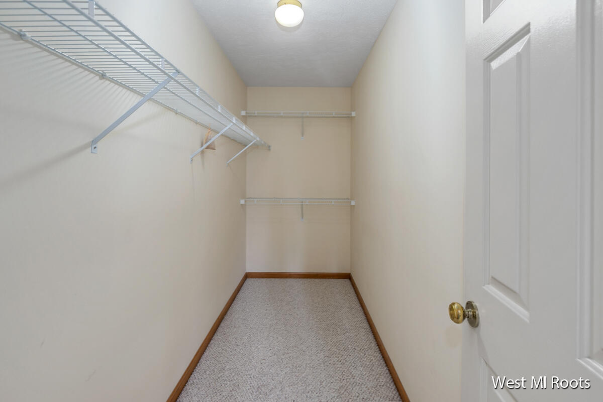 2995 Windcrest Way NE