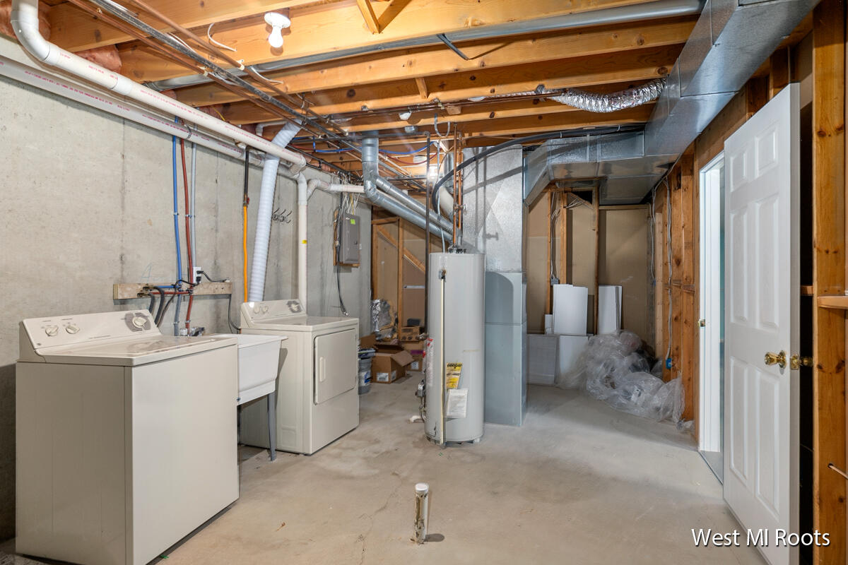 2995 Windcrest Way NE