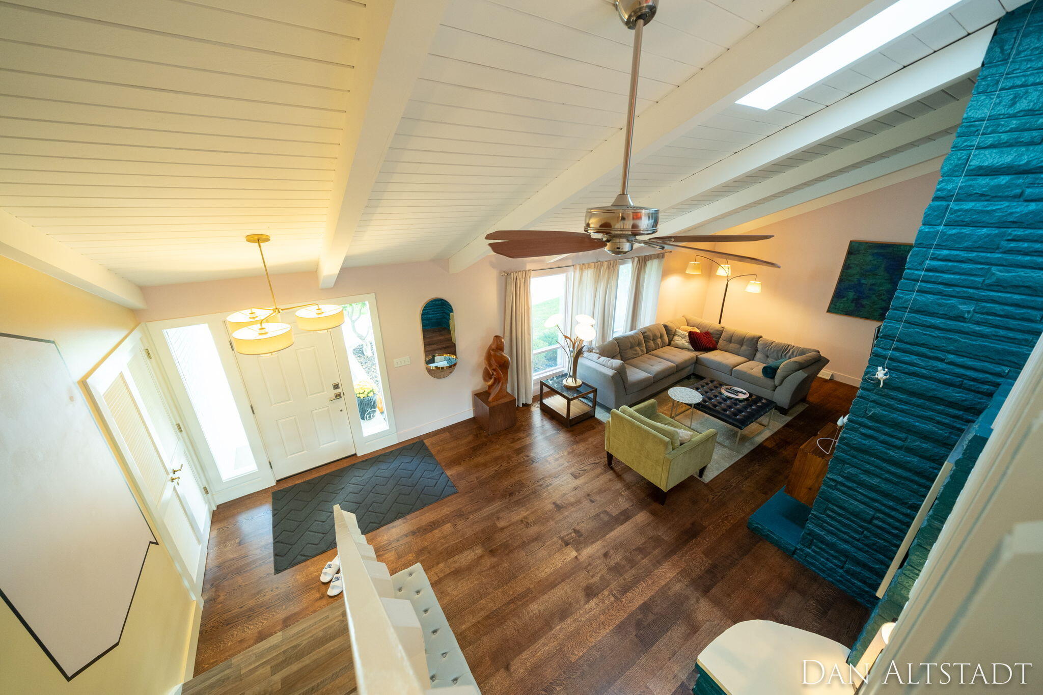 211 Greenbrier Drive SE