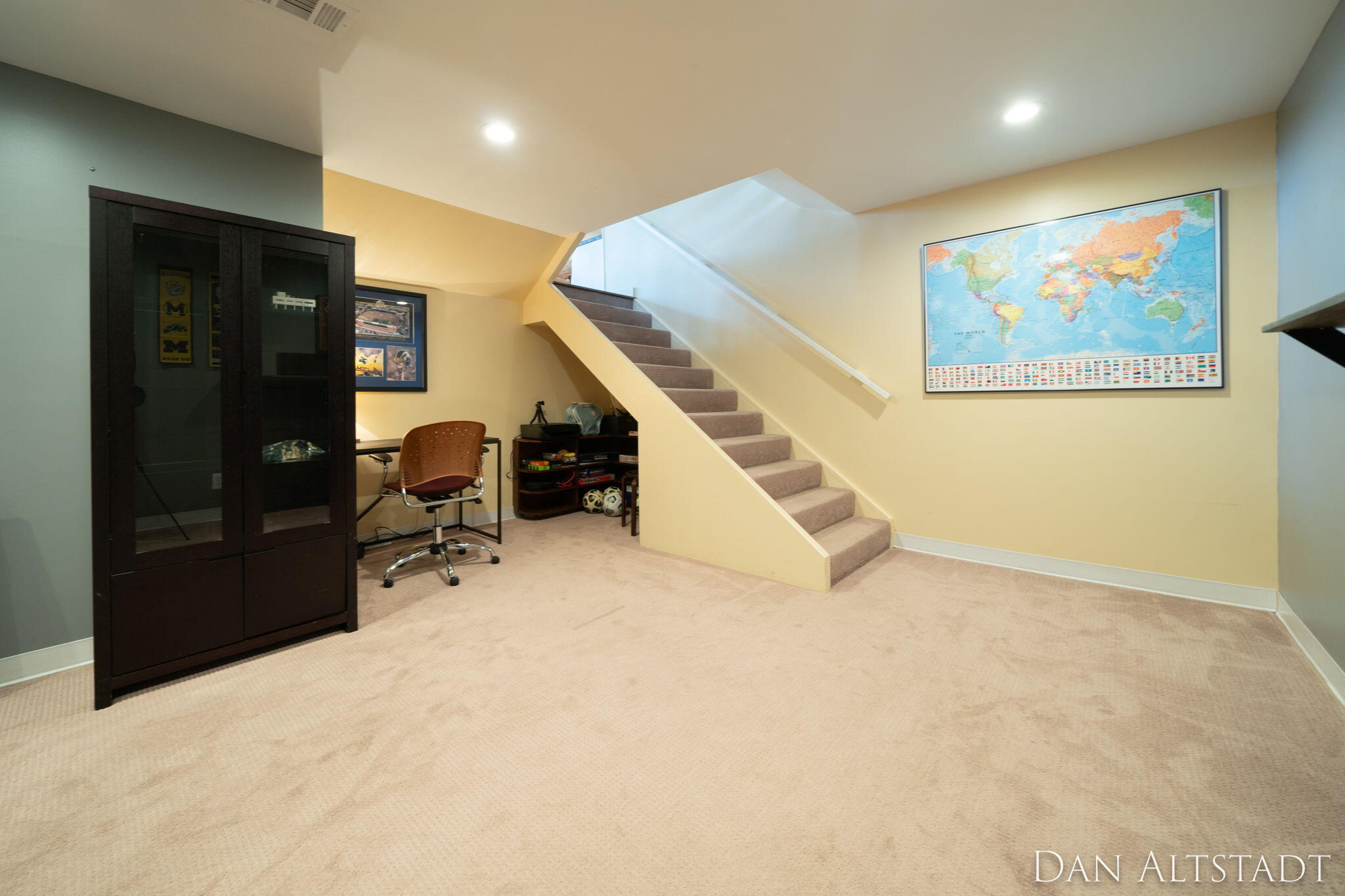 211 Greenbrier Drive SE